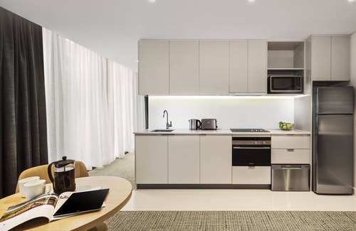 St. Leonards Apartment | Discover Quest St Leonards: 4-Star Oasis with Ocean Views