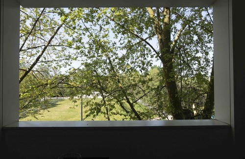 Bastide Apartment | Queyries: Family-Friendly 2-Bedroom Apartment with Spa