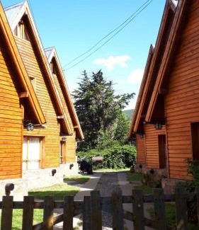 San Martin de los Andes Ski Chalet | Guest Rated 9.4: Family-Friendly Stay at Quiñehuen