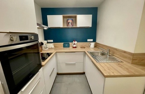 Quiberon Apartment | Cozy Oceanfront Apartment Quiberon for 4 Guests