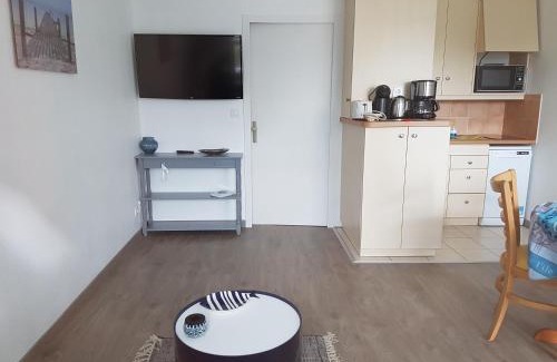 Quiberon Apartment | Cozy Quiberon Centre Ville Studio with Pool & Family Amenities