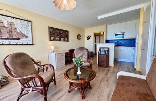 Quiberon Apartment | Cozy Studio Quiberon with Ocean View and Spa Amenities