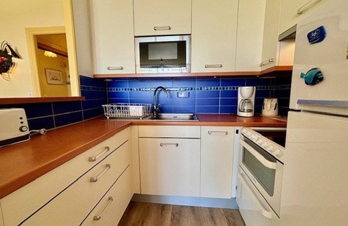 Quiberon Apartment | Cozy Studio Quiberon with Ocean View and Spa Amenities