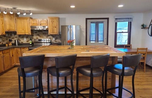 Laporte House | Easy Access to Parks & Trails - Pet-Friendly Retreat
