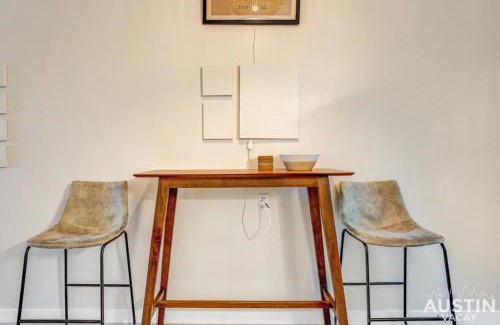 North University House | Convenient 1BD Retreat Near Central Austin Attractions