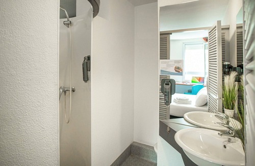 Pau Nord Hotel | Cozy Quick Palace Pau: Accessible Comfort with Breakfast