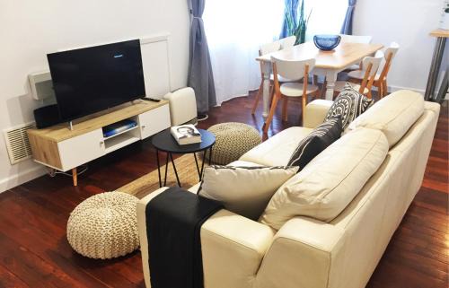 Geraldton House | Convenient Access to the City - Family-Friendly Hotel