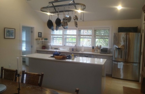 Quidnet House | Quidnuck: Pet-Friendly Oasis with Ocean View & Pool