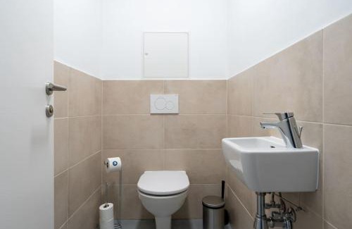 Favoriten Apartment | Tranquil HM Quiet 1BR Oasis with Child-Friendly Amenities