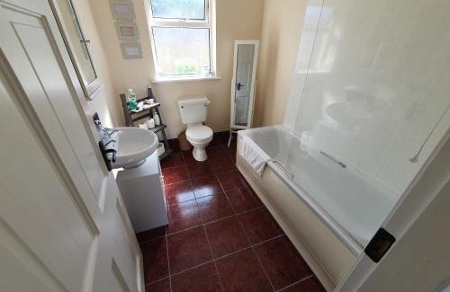 Buncrana House | Family-Friendly 2-Bedroom Home in Buncrana, Rated 9.2