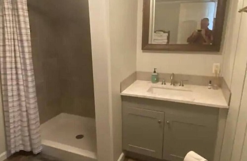 Abingdon Cabin | Cozy 2 BR Cabin in Abingdon B for Family Getaways