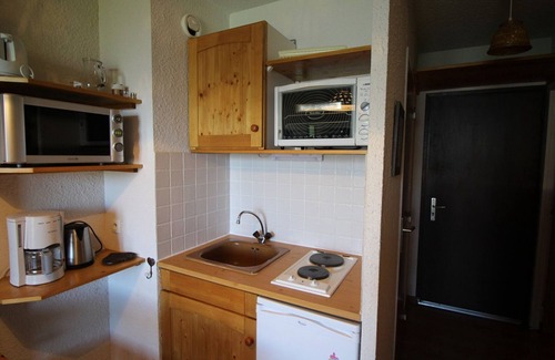 Auris Apartment | Cozy Apartment Auris for 3 with Kitchen and Spa Access