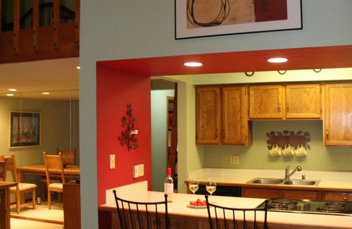 Frisco Condo | Peaceful 2BR Frisco Retreat - Steps from Main Street