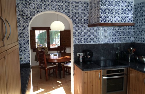 Urbanizacion La Mandarina Villa | Serene 3-Bedroom Villa with Pool & Oceanfront Views