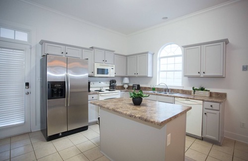 Bessemer House | Relaxing 3-Bedroom Home with Hot Tub & Fast Internet