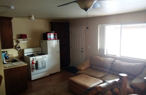 Pahrump Apartment | Tranquil 5-Star Escape: Prairie Fire in Death Valley