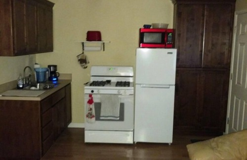 Pahrump Apartment | Tranquil 5-Star Escape: Prairie Fire in Death Valley