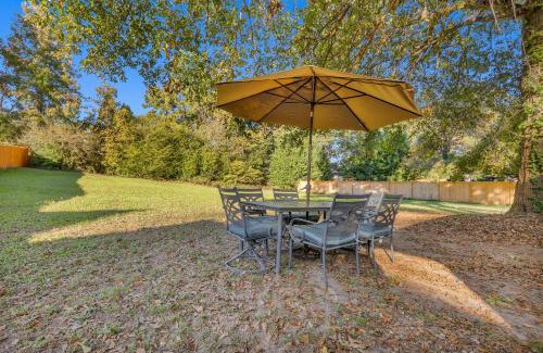 Eagan Park House | Peaceful Retreat Minutes from ATL Airport for Families