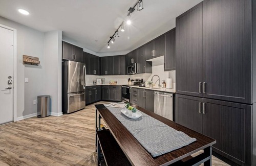 Camelback East Apartment | Tranquil Retreat Featuring Pool and Spa Amenities