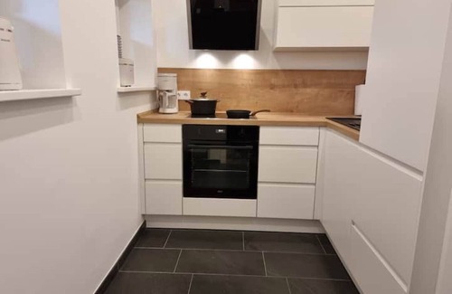 Ahrensburg Apartment | Bright Room with King-Size Bed & Spa Access Awaits You