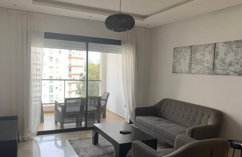 Rabat Apartment | Quiet and central apartment with pool and jacuzzi