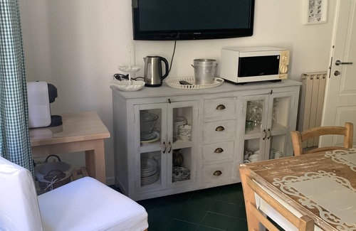 Sanremo Apartment | Tranquil Oceanfront Retreat with Free WiFi and Pool