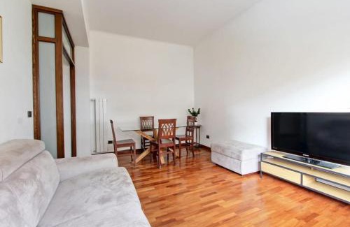 Quartiere XI Portuense Apartment | Quiet and charming house near Trastevere