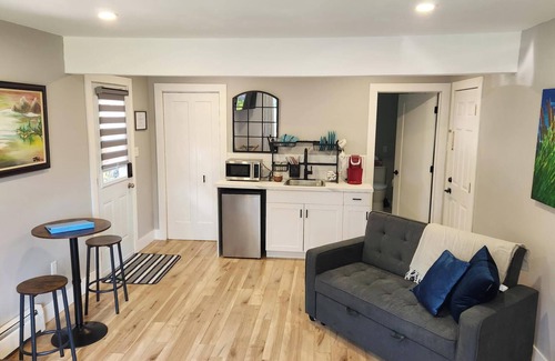Charlottetown Bed & Breakfast | Quiet and comfortable minutes to downtown