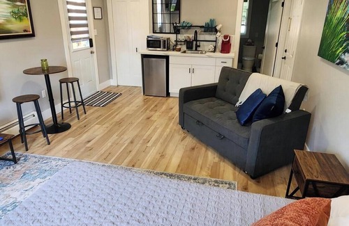 Charlottetown Bed & Breakfast | Quiet and comfortable minutes to downtown