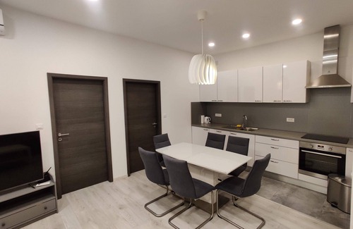 Zagreb Apartment | Tranquil Retreat: Guest Rated 10/10 with Spa & Hot Tub