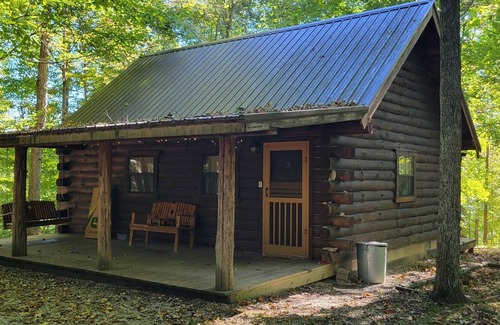 Mauckport Cabin | Peaceful Cabin Retreat with Breakfast & Family-Friendly Amenities