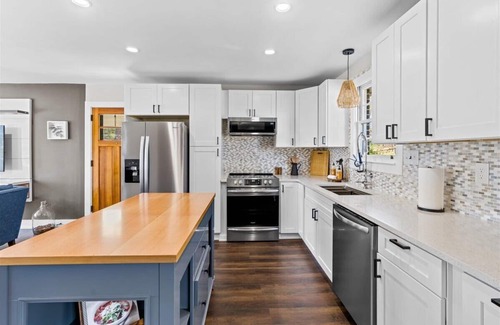 Duncan House | Idyllic Retreat with Outdoor Space and Pet-Friendly Options
