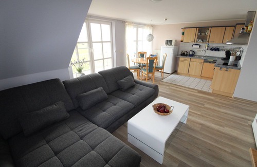 Zudar Apartment | Enchanting Vacation Home with Waterfront Views & Amenities
