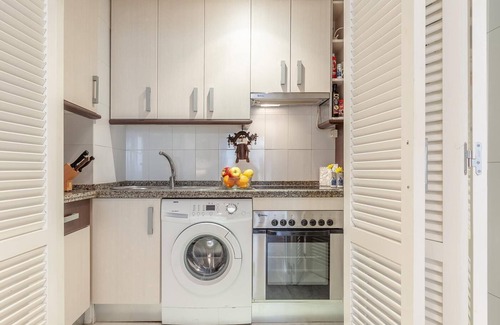 Los Remedios Apartment | Elegant Getaway in the Heart of Andalusia with Free WiFi