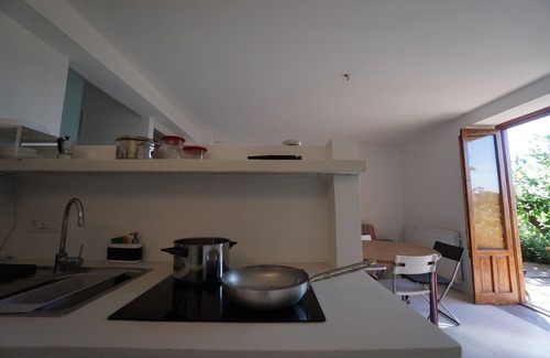 Torre Colonna-sperone Villa | Tranquil Oceanfront Apartment with Garden Near the Sea