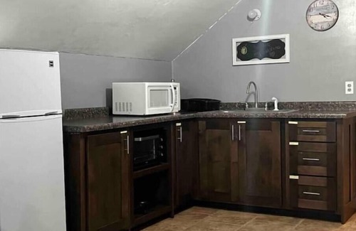 Fairview Apartment | Serene Retreat: A Peaceful Getaway for Families