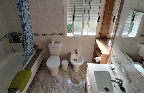 Vilagarcia de Arousa House | Tranquil Getaway: Unforgettable Vacations Await You