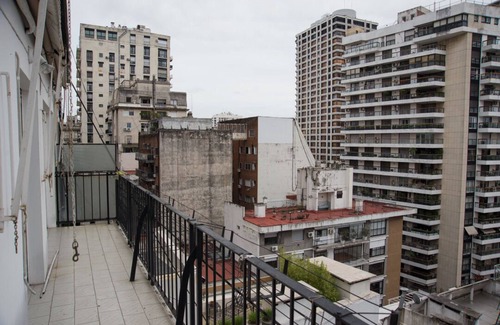 Recoleta House | Serene Apartment with Spa and Kitchen in Recoleta