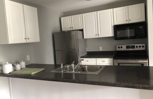 Grand Rapids Condo | Tranquil 2BR Apartment with Kid-Friendly Amenities