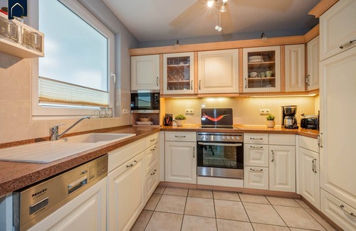 Heringsdorf Apartment | Serene Getaway in Heringsdorf - 10 Min to the Beach