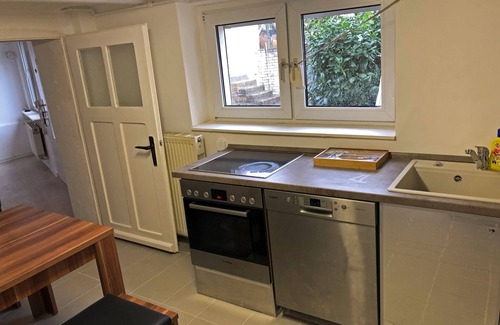Plotzin Apartment | Peaceful Apartment for Fitters - Ideal for Groups in Werder