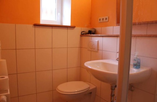 Schutzenplatz Apartment | Peaceful Apartment for Families with Kitchen & Pet-Friendly