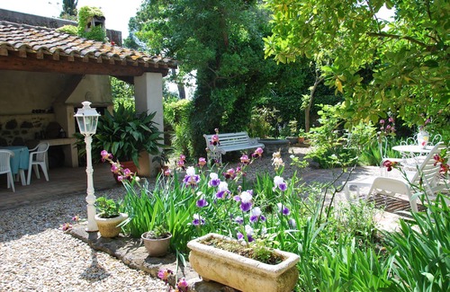 Agde Apartment | Tranquil Apartment in Renovated Historic House - Rated 9.8