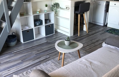 Saint-Cyprien Plage Apartment | Tranquil Apartment with Pool Near Beach and Supermarket