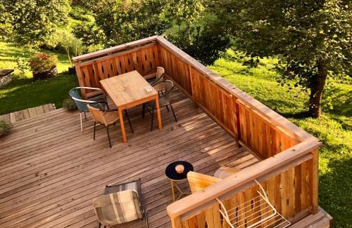 Prevalje Apartment | Cozy Blue in Green Apartment near Single Trail Park Jamnica