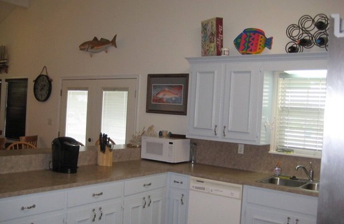 Port O Connor House | Serene Bay House Retreat with Oceanfront Views & Pool