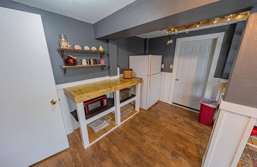 Kitty Hawk Apartment | Serene Beach Escape for Couples and Families with Breakfast