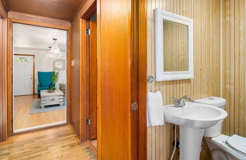 Lilliwaup House | Quiet Beachfront Hood Canal Getaway House!