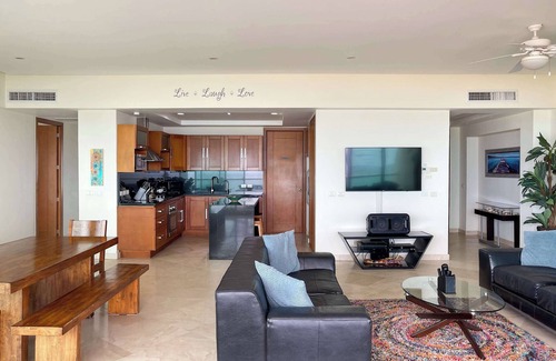 Puerto Penasco Condo | Cozy Beachfront Condo with Pools & Private Access