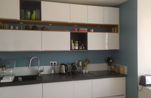 La Panouse Apartment | Scenic Retreat: Ocean Views & Spa Near Clairval Clinic